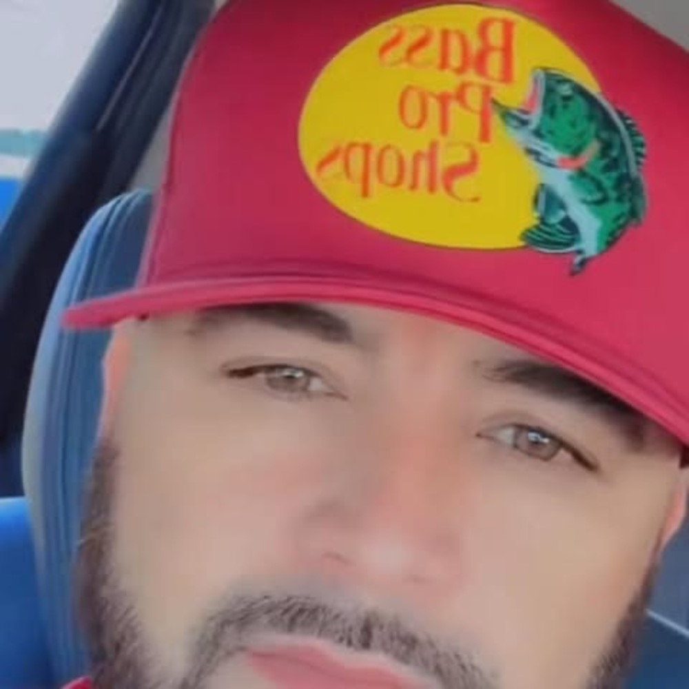 Meet your Posher, José